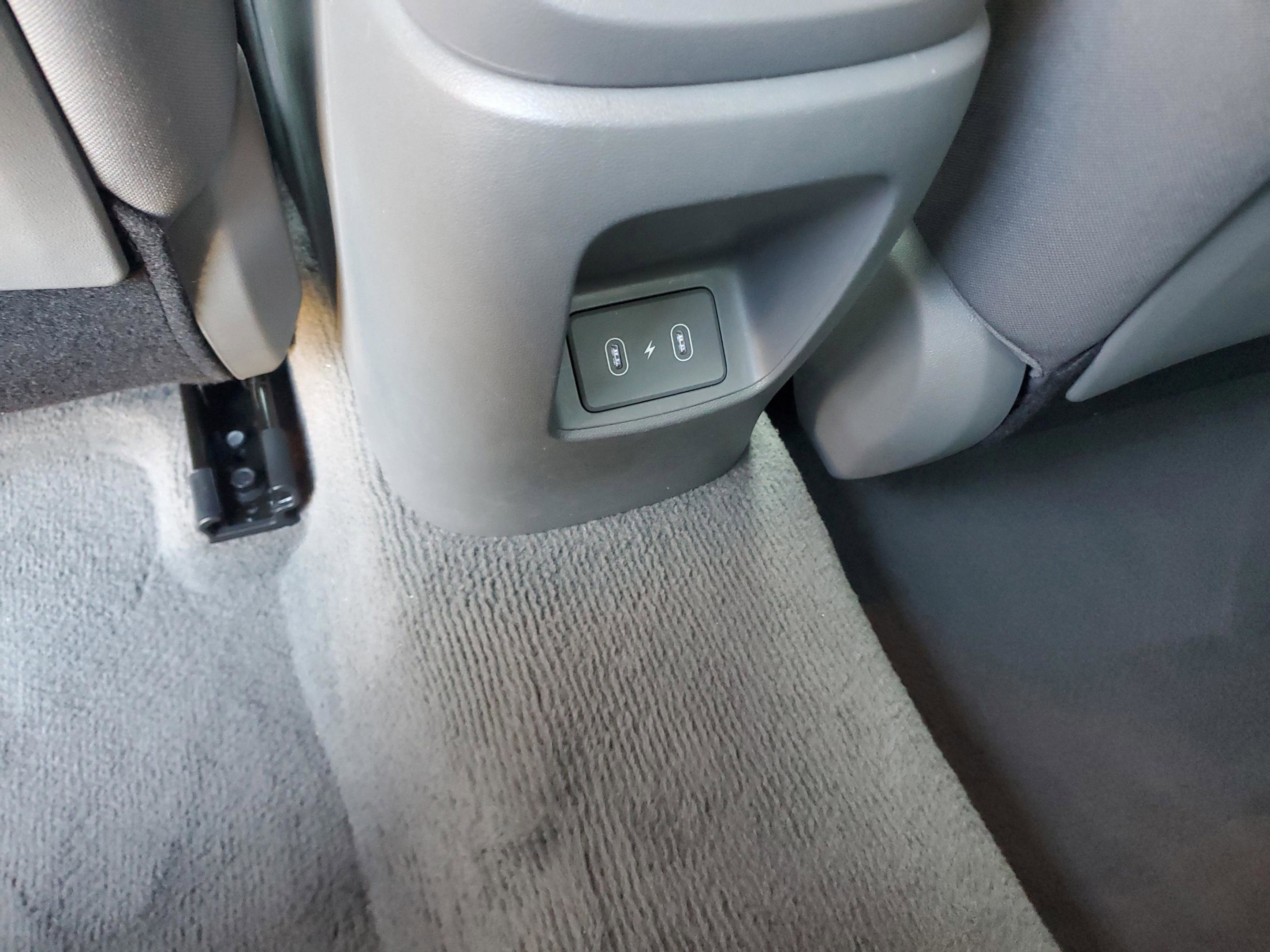 Used 2024 Hyundai Elantra SEL image 12