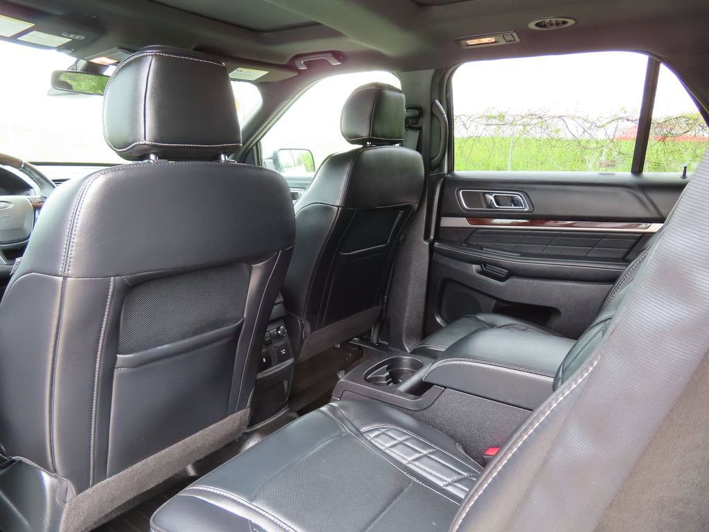 Used 2017 Ford Explorer Platinum AWD/4WD image 26