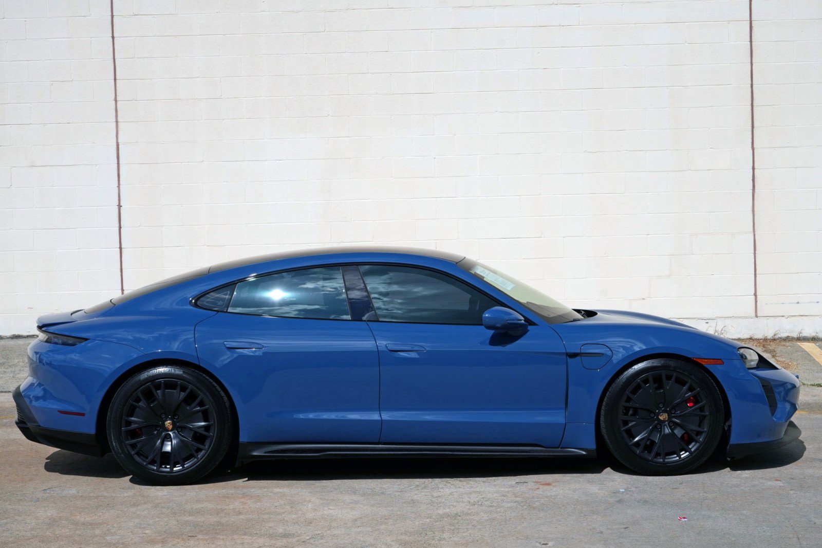 Used 2023 Porsche Taycan GTS AWD/4WD image 56