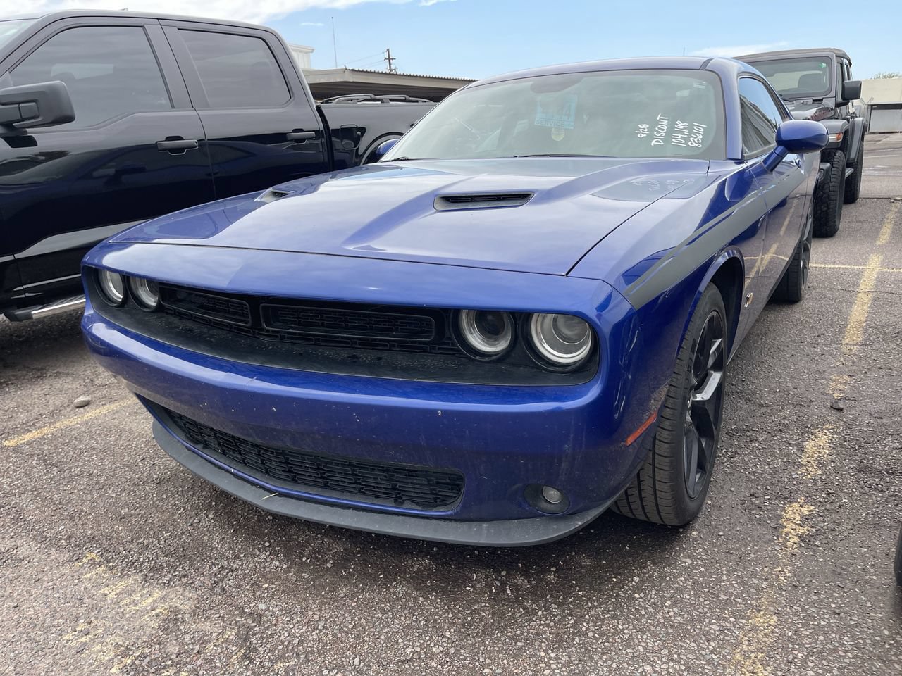 Used 2019 Dodge Challenger SXT w/ Driver Convenience Group RWD image 2
