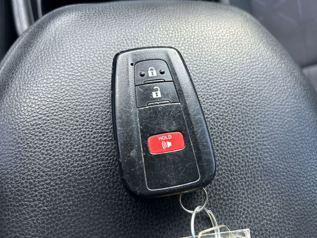 Used 2019 Toyota RAV4 XLE FWD image 42