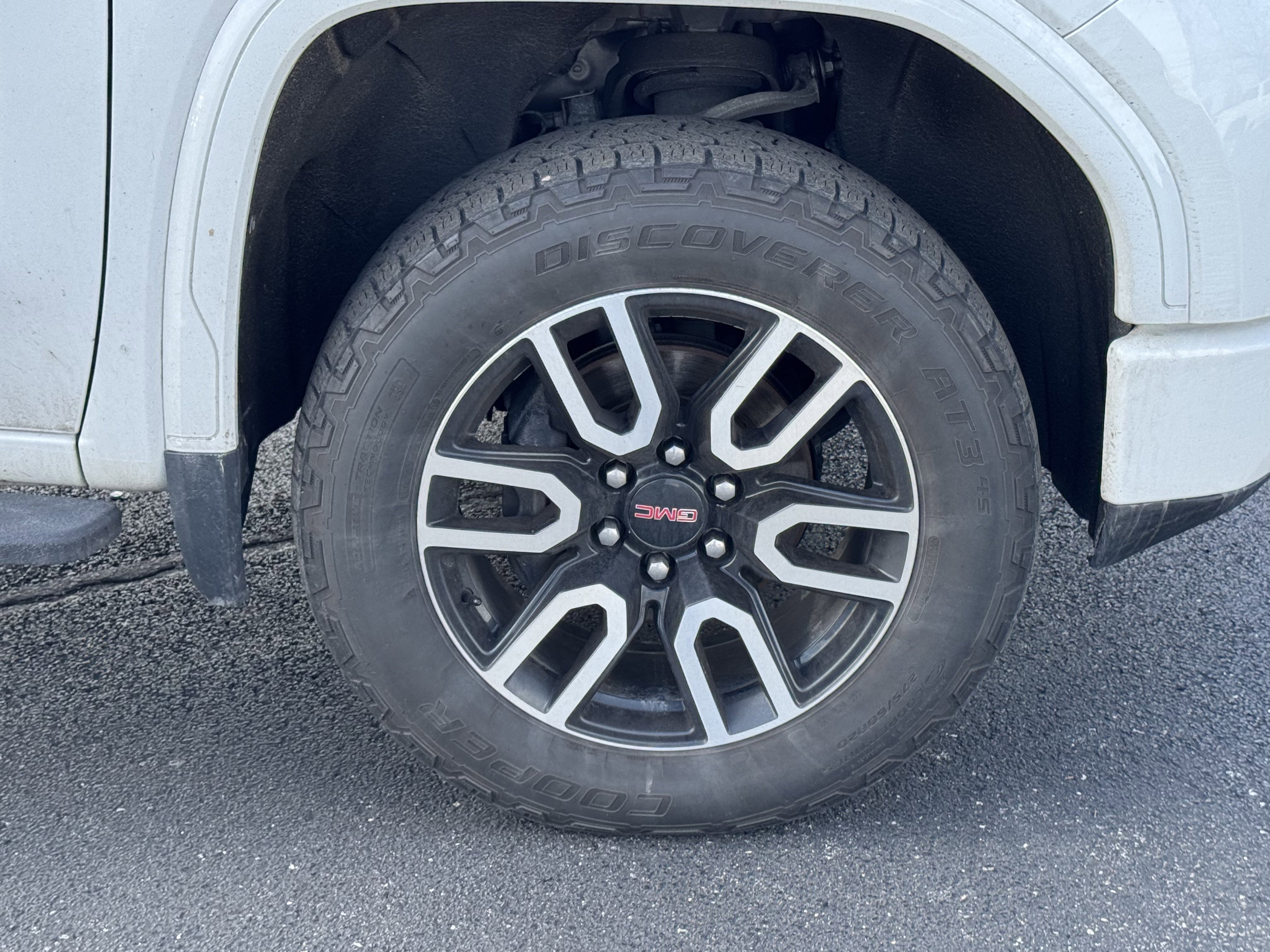 Used 2021 GMC Sierra 1500 AT4 w/ AT4 Premium Package image 19