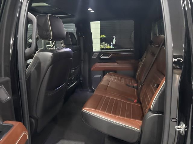 Used 2024 GMC Sierra 3500 Denali Ultimate image 29