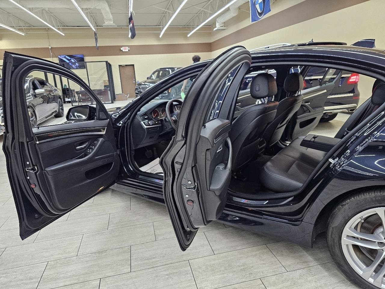 Used 2014 BMW 528i Sedan RWD image 16
