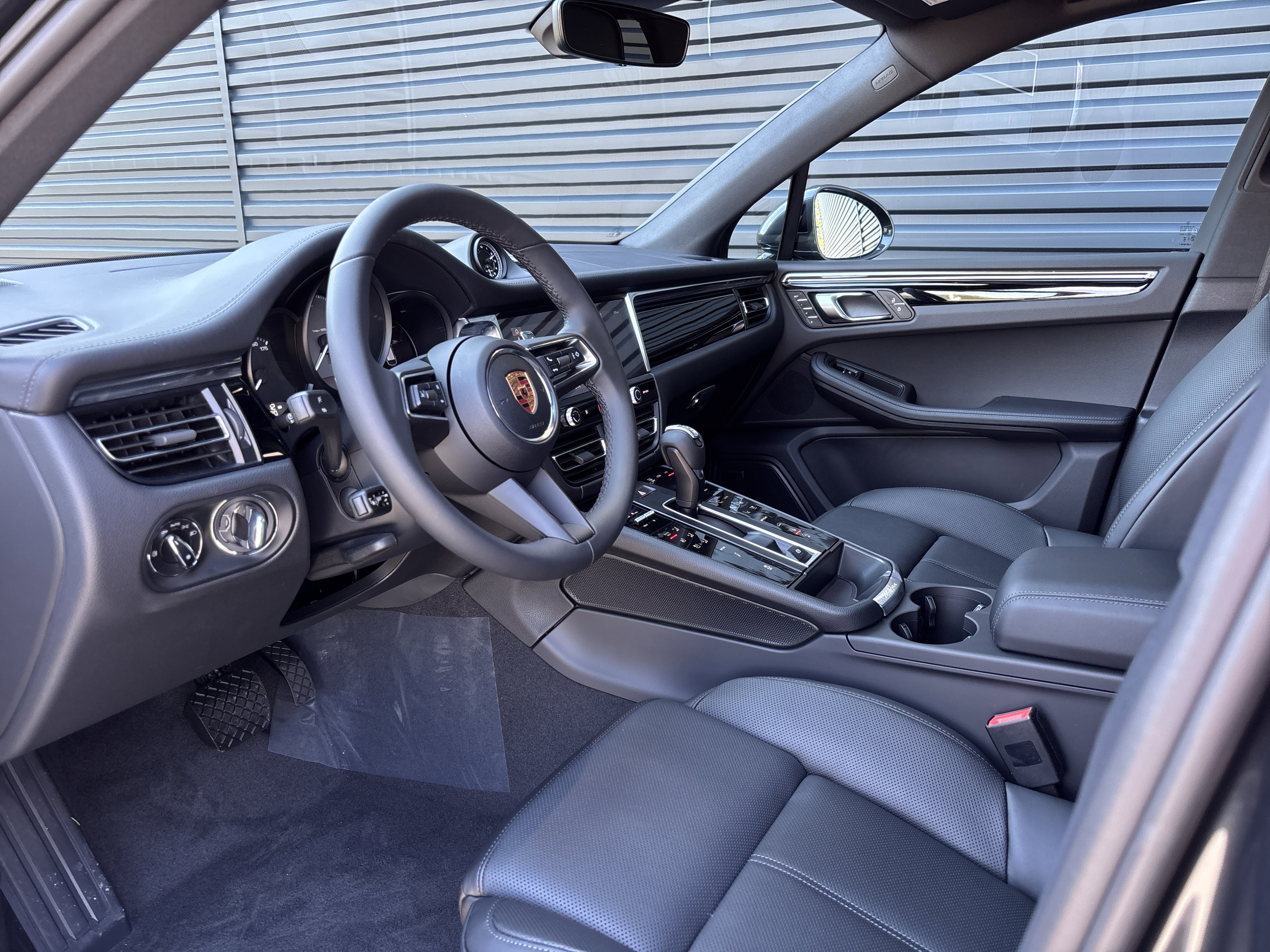 New 2026 Porsche Macan S AWD/4WD image 10