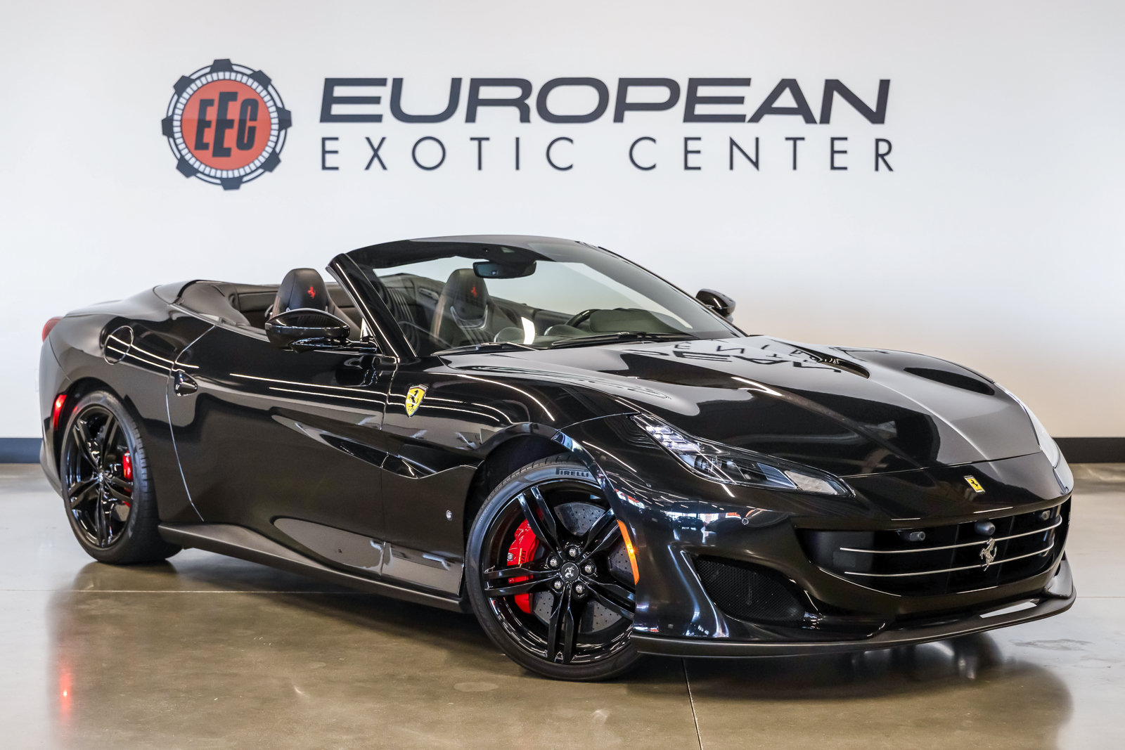 Used 2020 Ferrari Portofino RWD image 1