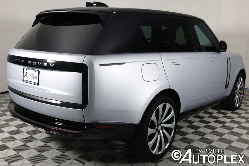 Used 2025 Land Rover Range Rover SE AWD/4WD image 5