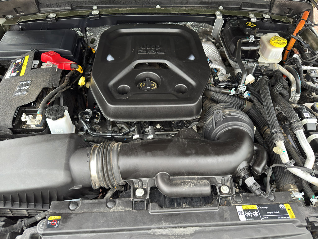 Used 2024 Jeep Wrangler Unlimited Rubicon 4xe image 34