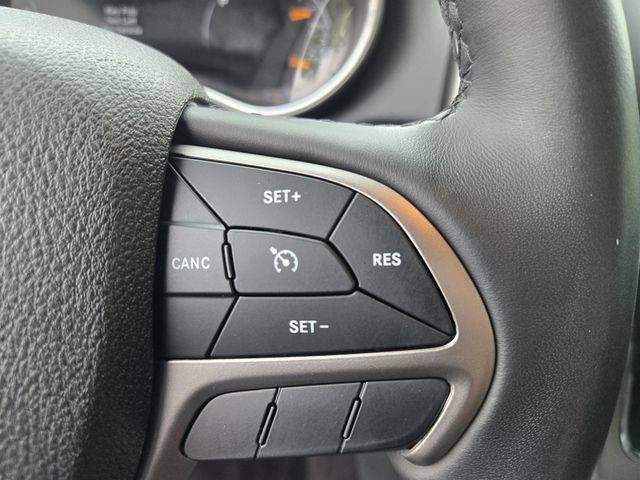 Used 2018 Jeep Grand Cherokee Altitude AWD/4WD image 19
