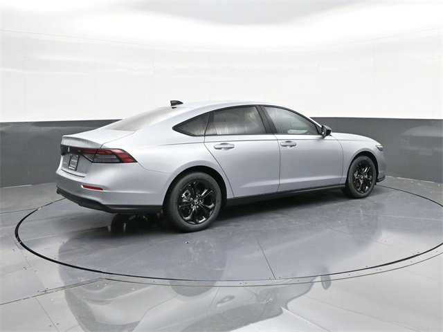 New 2025 Honda Accord SE image 13