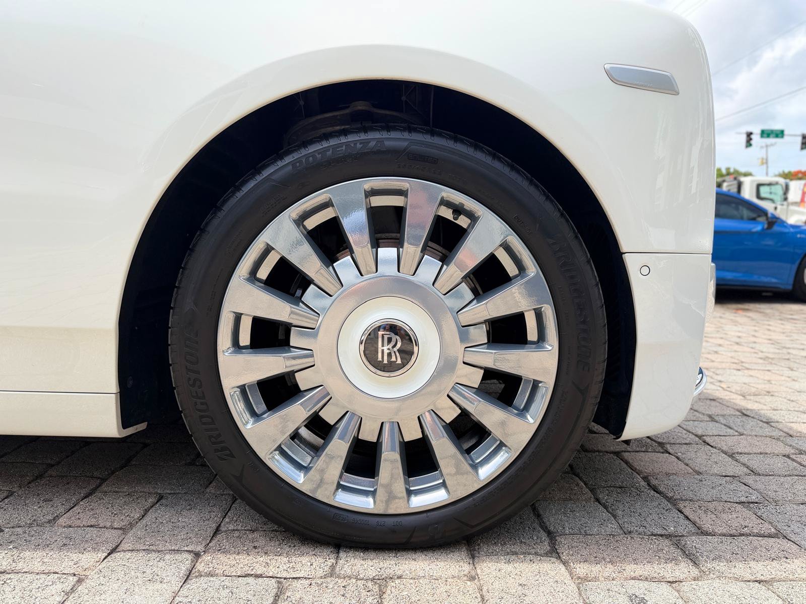 Used 2019 Rolls-Royce Phantom Sedan RWD image 26