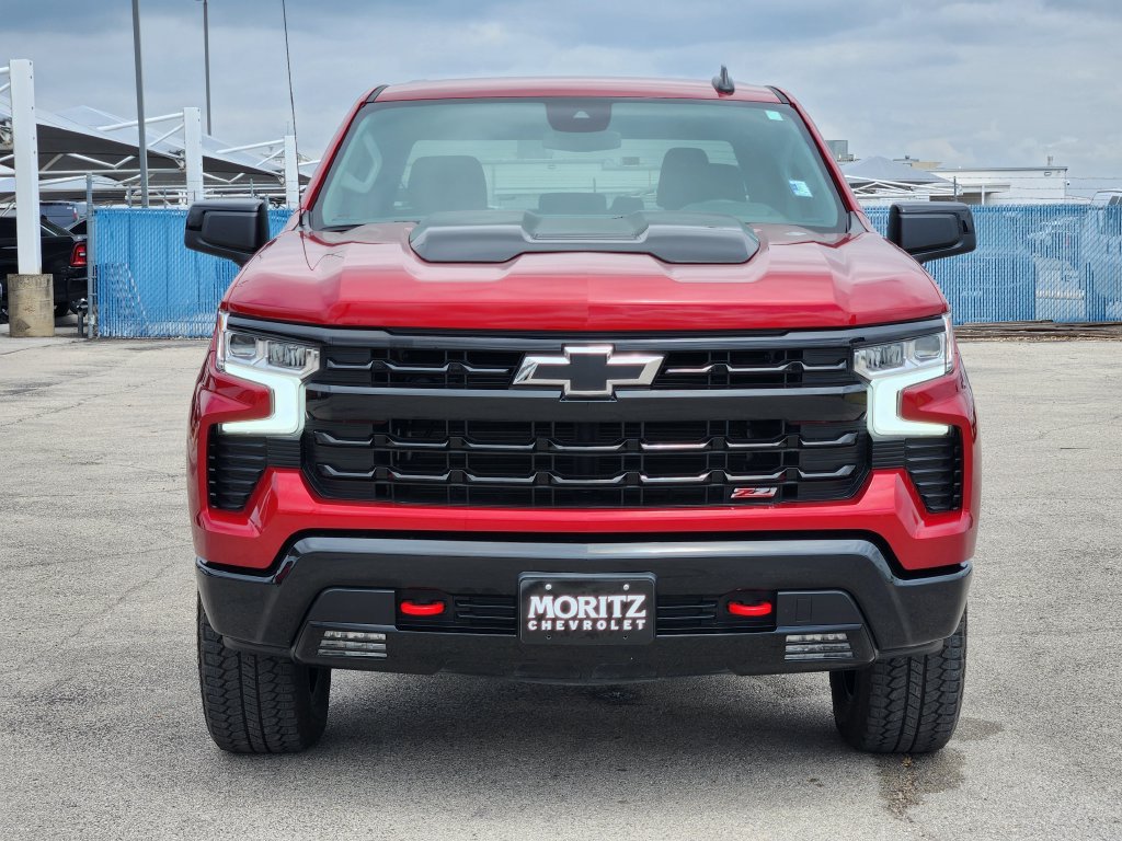 Used 2025 Chevrolet Silverado 1500 LT Trail Boss AWD/4WD image 2