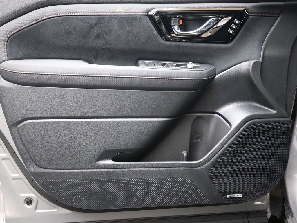 New 2025 Subaru Forester Touring image 23