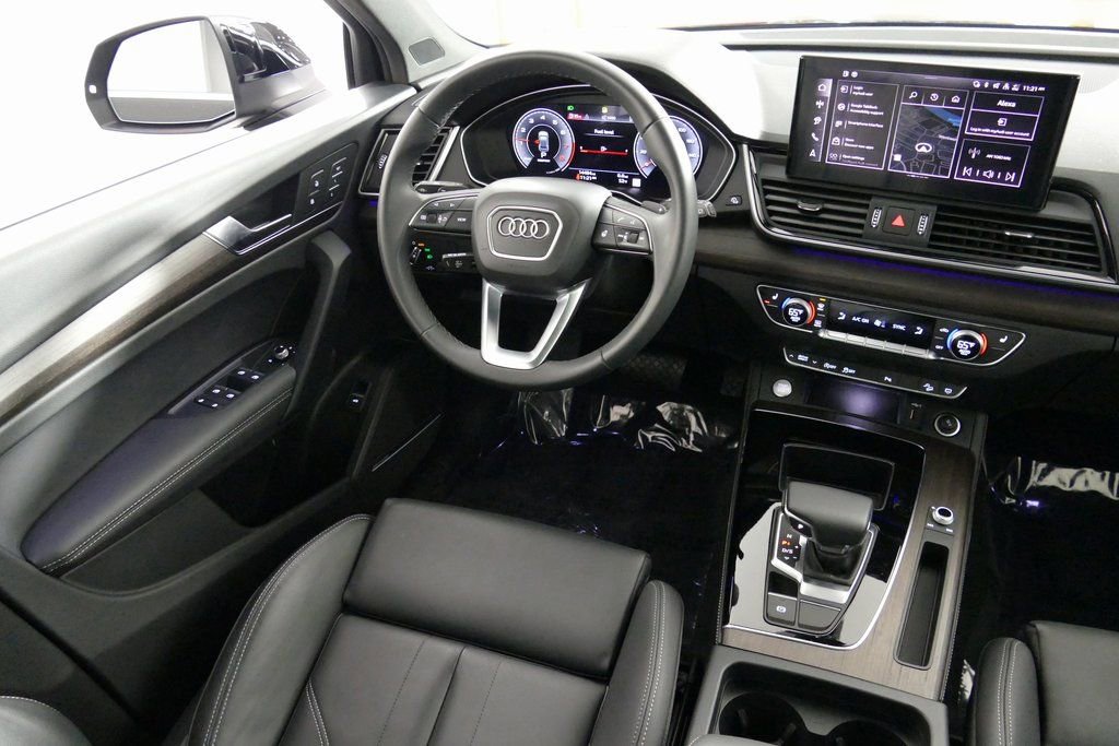 Used 2025 Audi Q5 2.0T Premium Plus w/ Premium Plus Package image 24