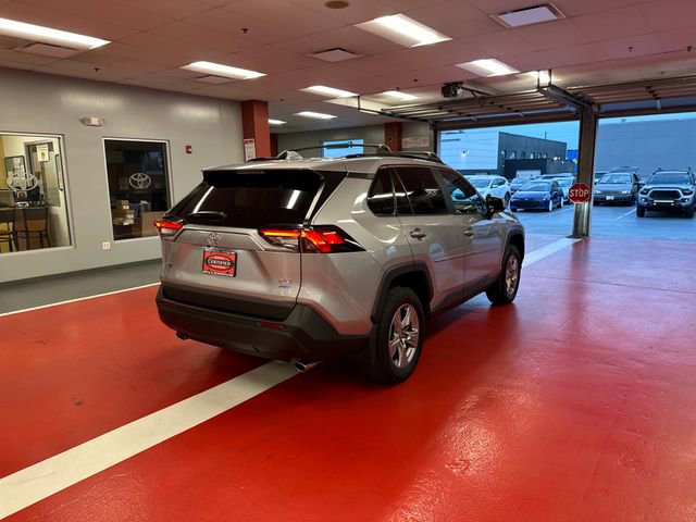 Used 2025 Toyota RAV4 XLE AWD/4WD image 4