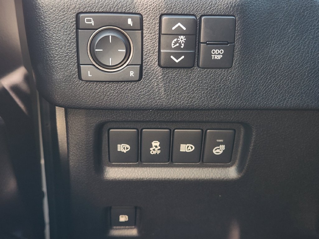 Used 2023 Lexus GX 460 Premium w/ Premium Package AWD/4WD image 23