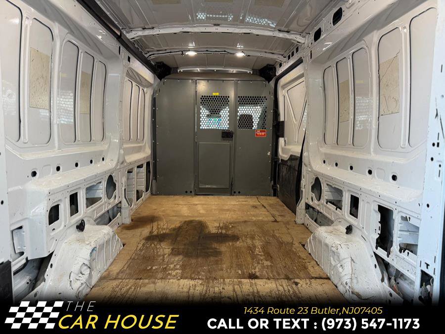 Used 2018 Ford Transit 350 148 Medium Roof image 17
