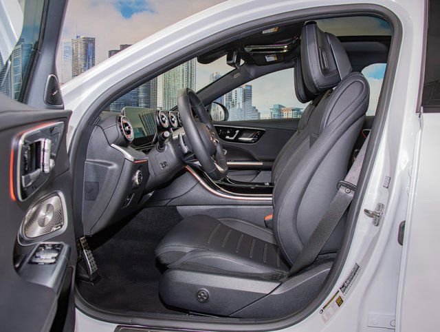 Used 2025 Mercedes-Benz C 300 4MATIC Sedan image 20