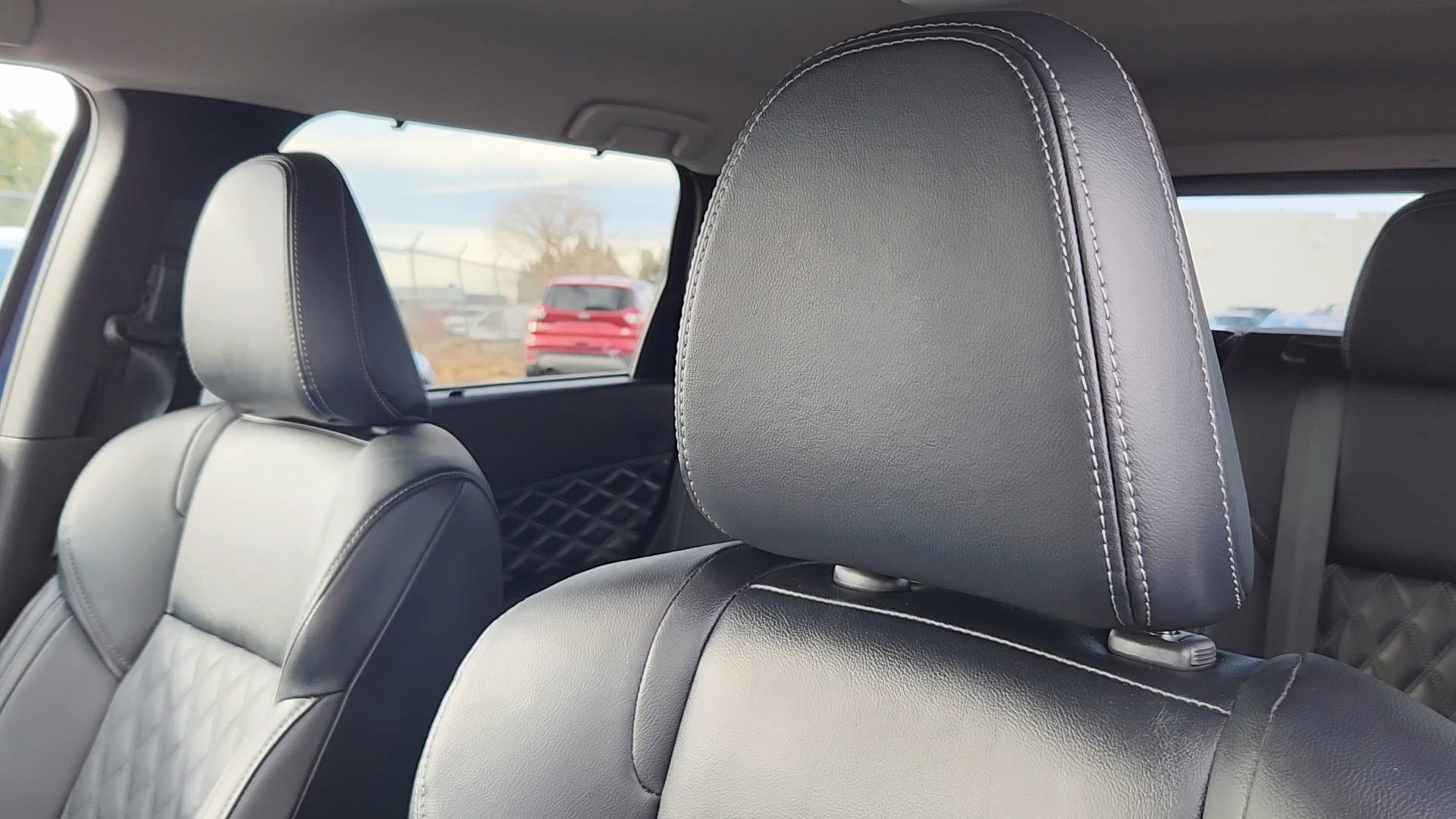 Used 2024 Mitsubishi Outlander SEL image 10