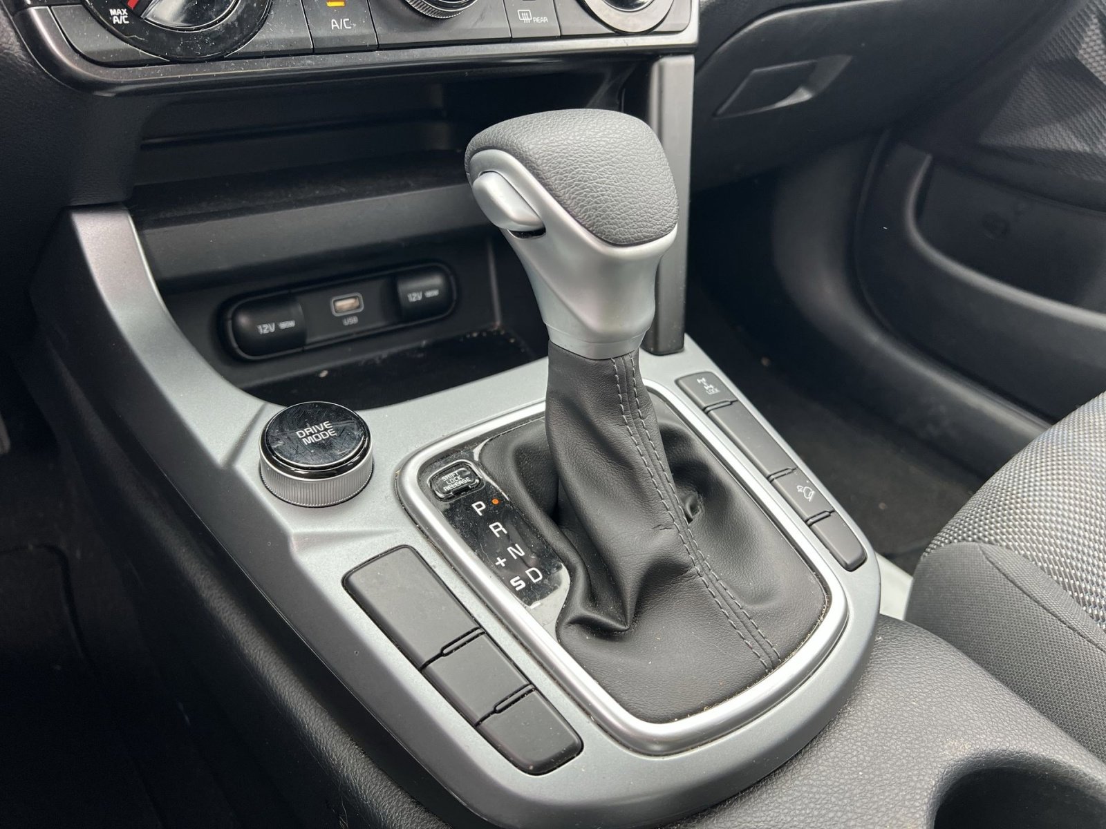 Used 2024 Kia Seltos LX AWD/4WD image 29