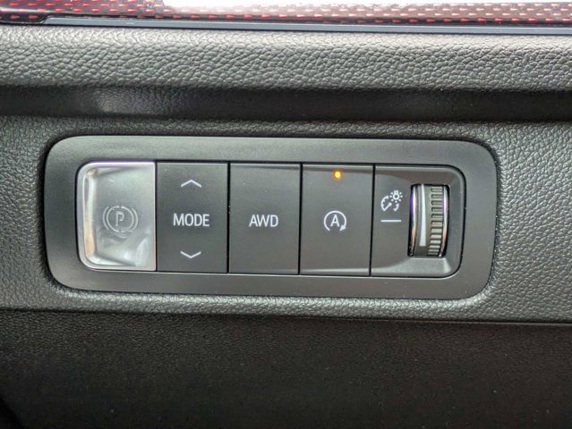 Used 2024 Chevrolet Traverse Z71 AWD/4WD image 27