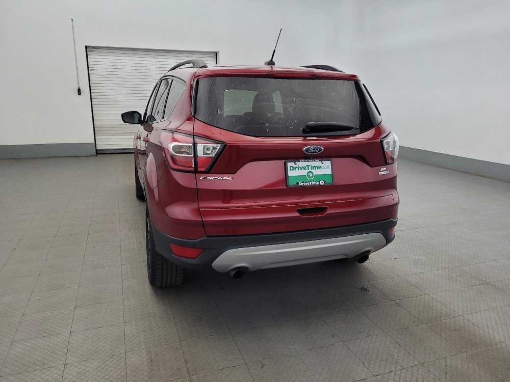 Used 2017 Ford Escape SE w/ Equipment Group 201A AWD/4WD image 6