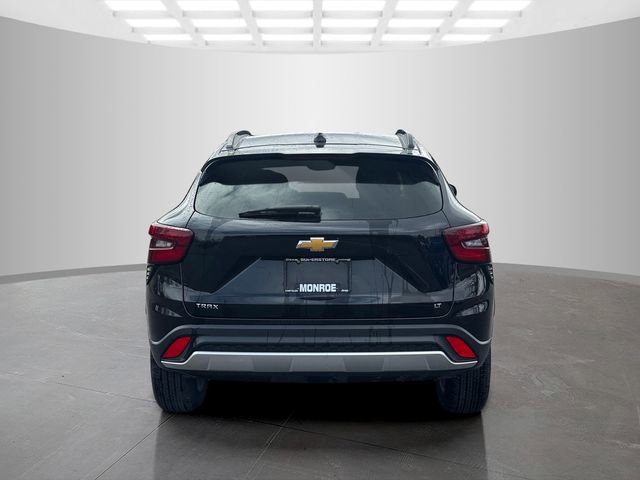 Used 2025 Chevrolet Trax LT image 6