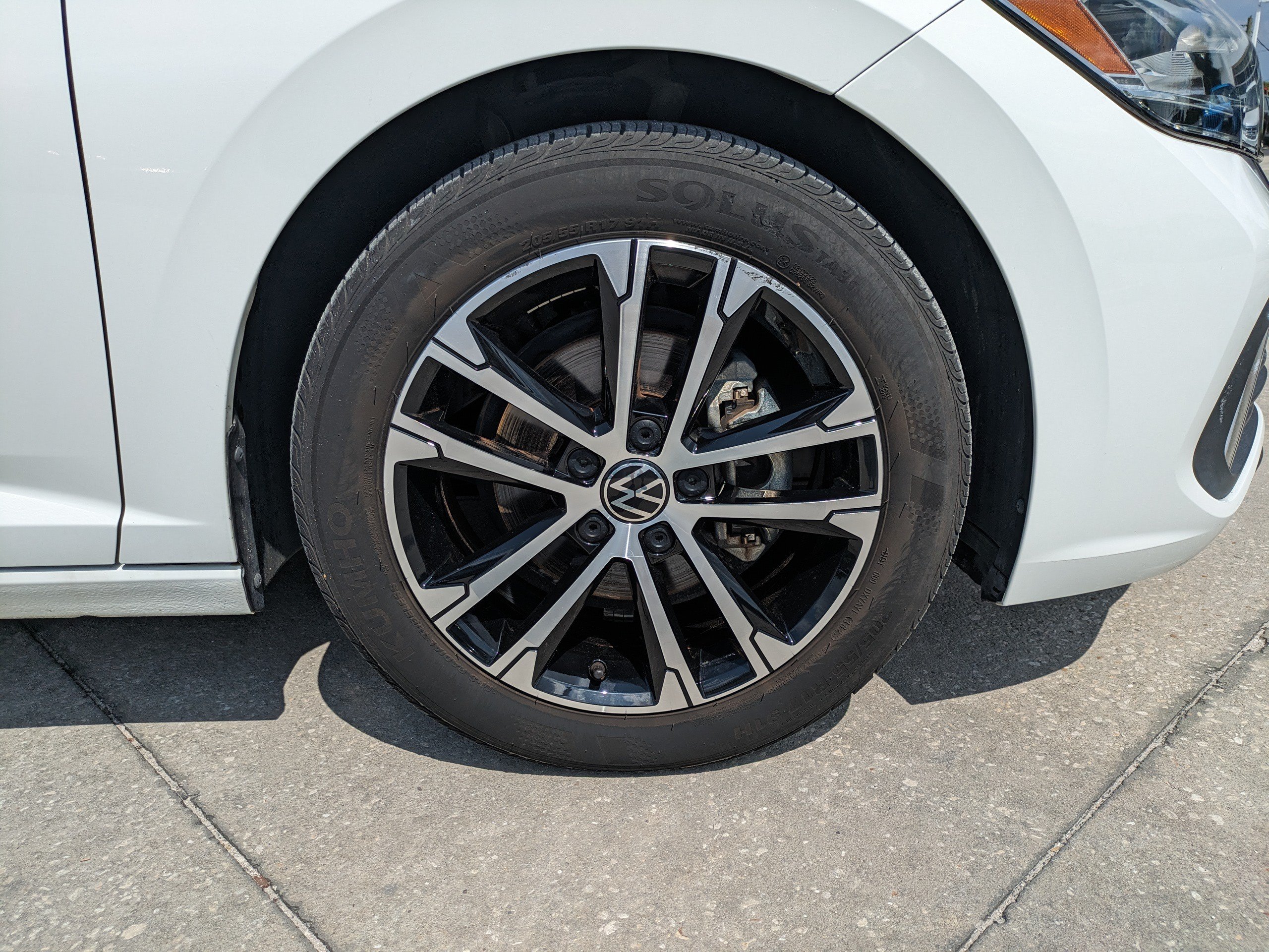 Certified 2024 Volkswagen Jetta Sport FWD image 11