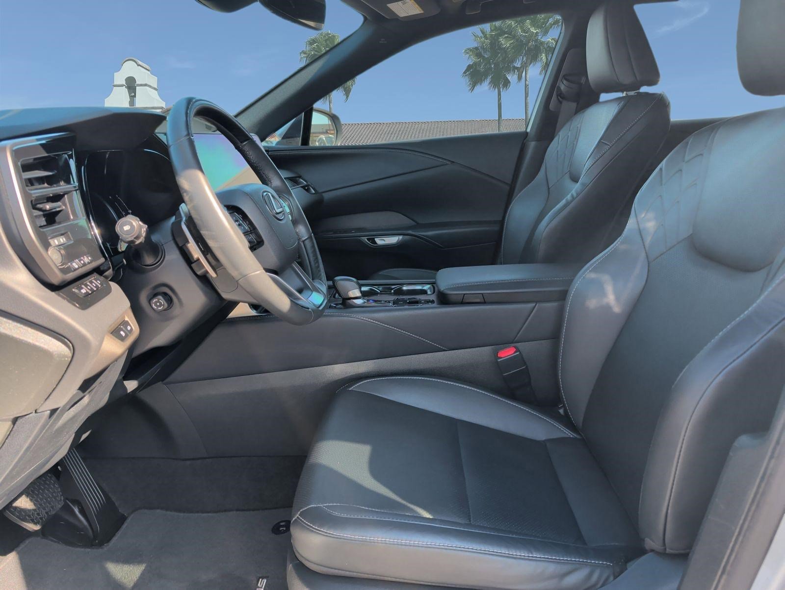 Used 2023 Lexus RX 350 Premium w/ Cold Area Package FWD image 11