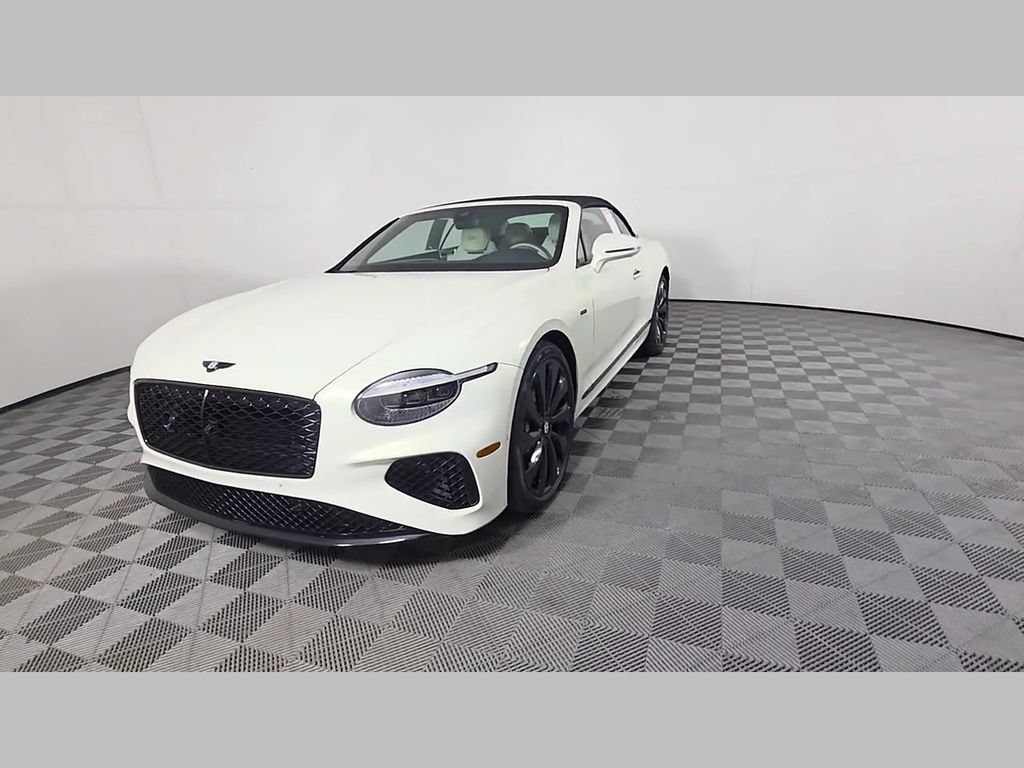 Used 2025 Bentley Continental GTC AWD/4WD image 49
