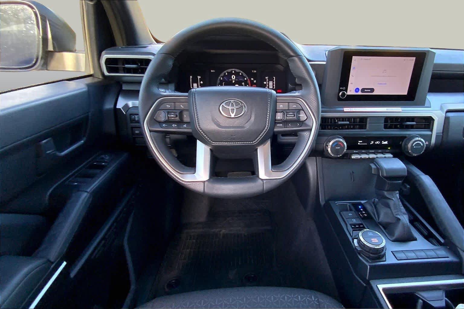 Used 2026 Toyota 4Runner SR5 AWD/4WD image 6