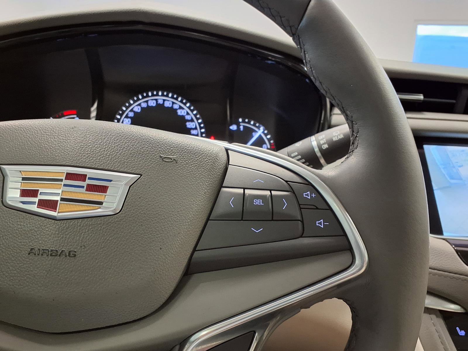 Used 2019 Cadillac XT5 Luxury FWD image 28