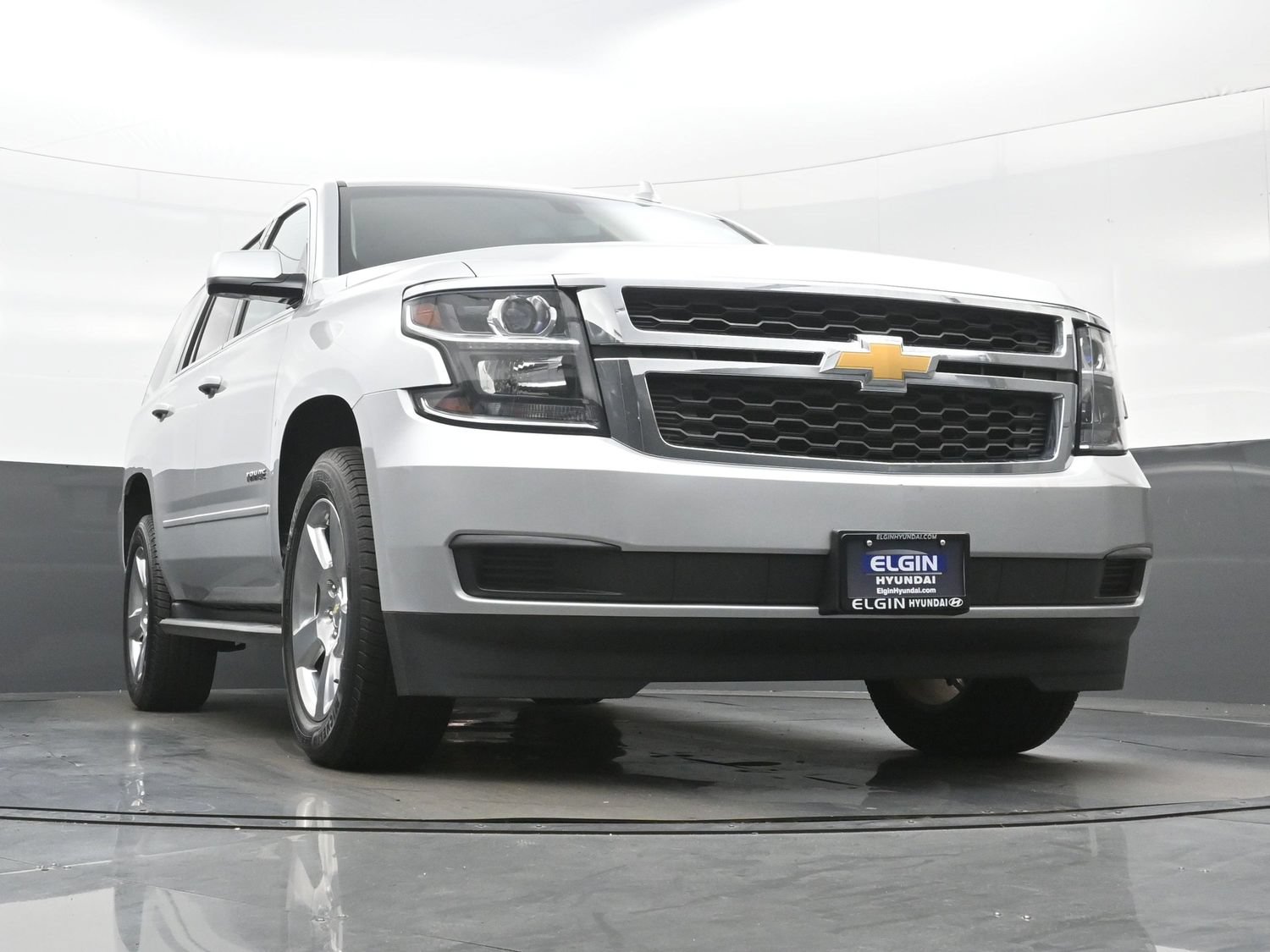 Used 2017 Chevrolet Tahoe LS w/ All-Season Package AWD/4WD image 32