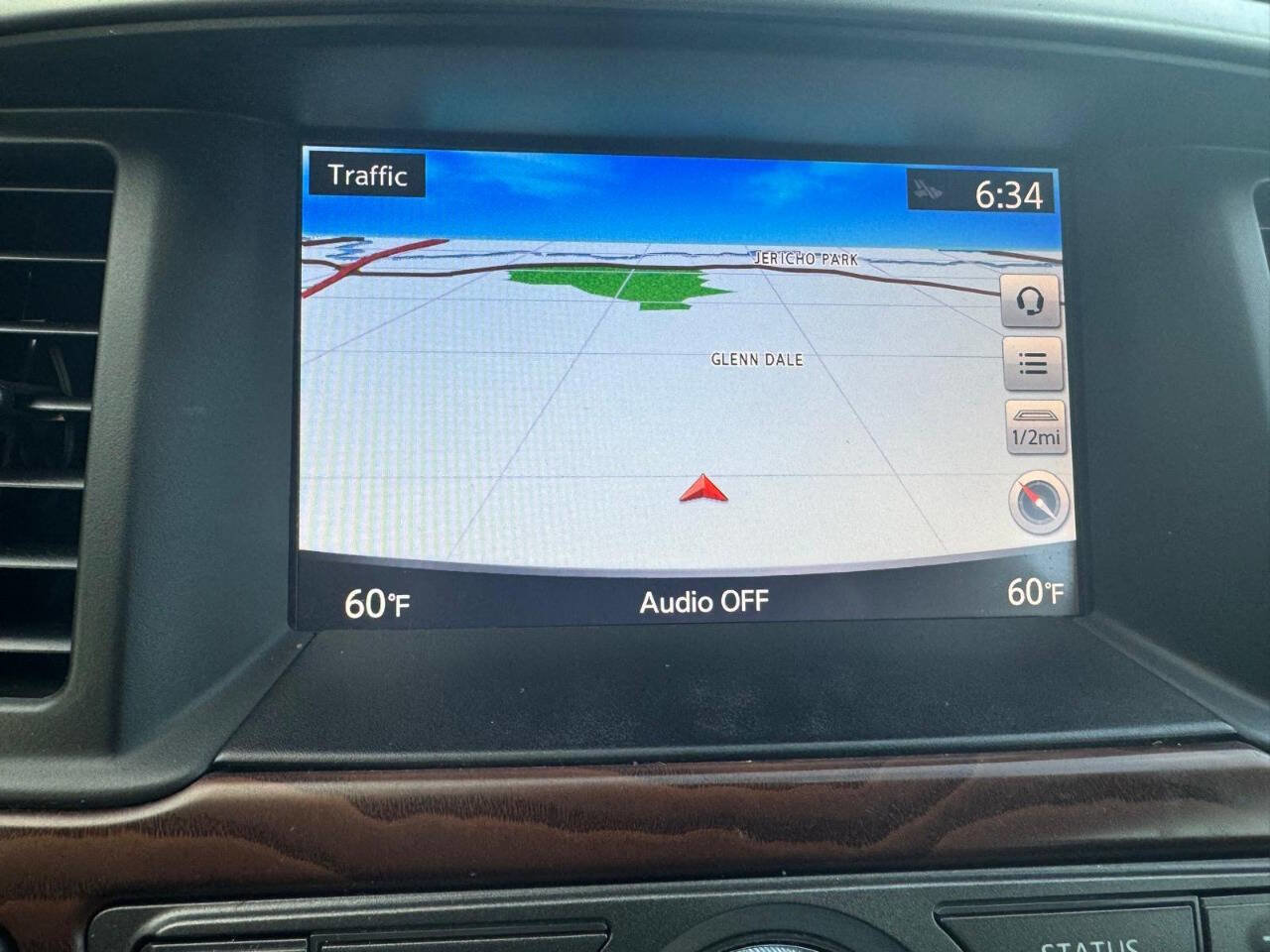 Used 2017 Nissan Pathfinder Platinum w/ Family Entertainment Package image 24