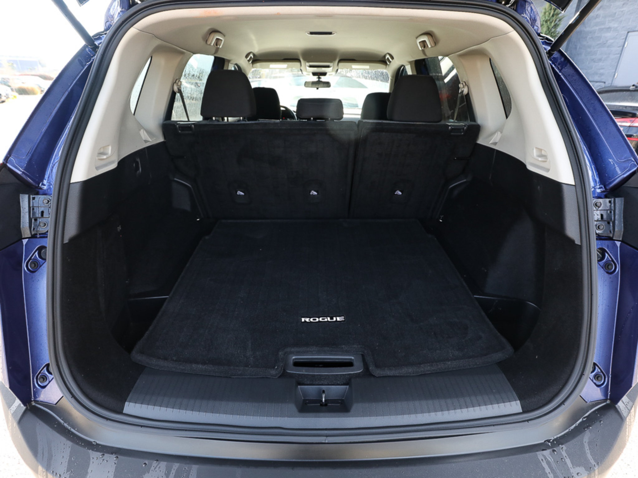 Used 2021 Nissan Rogue S AWD/4WD image 6