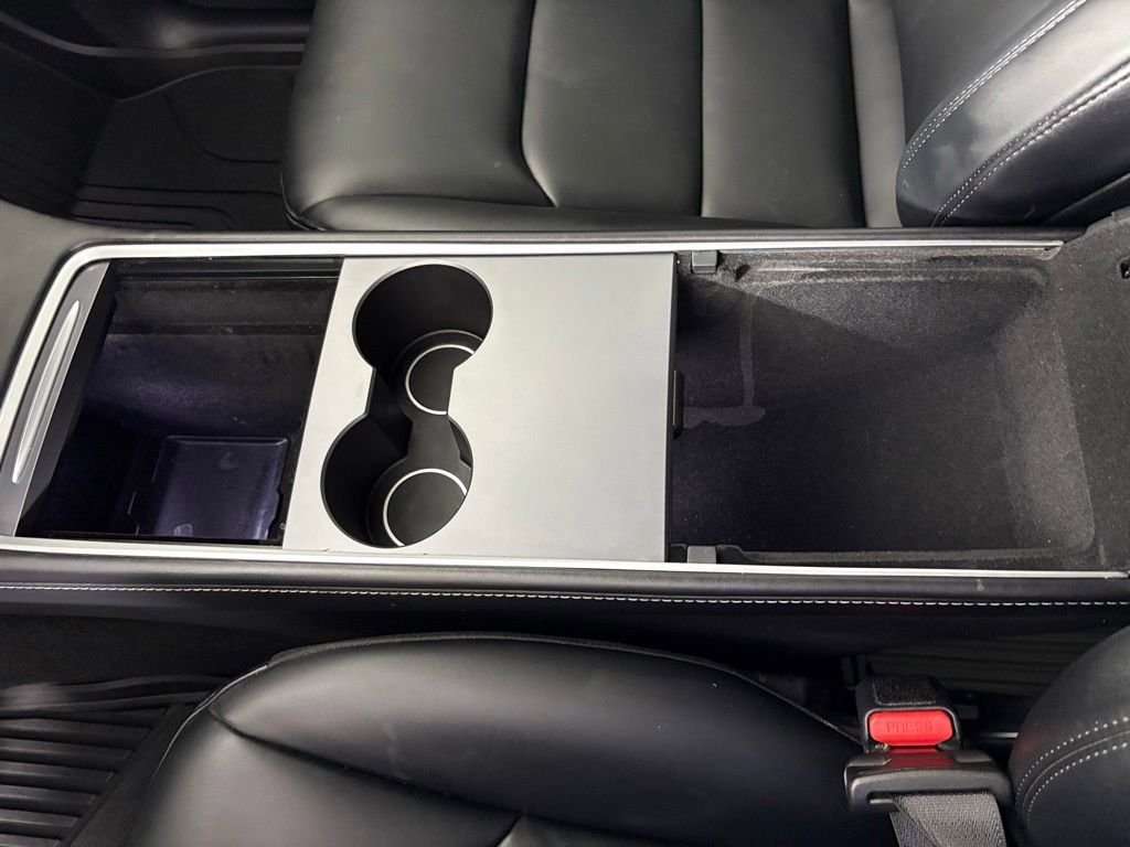 Used 2024 Tesla Model Y Long Range AWD/4WD image 28