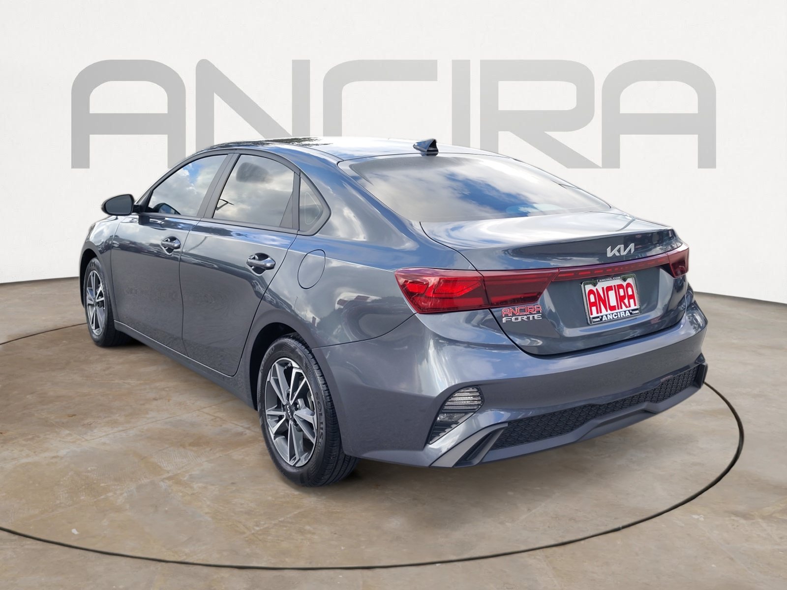 Used 2023 Kia Forte LXS w/ LXS Technology Package FWD image 8