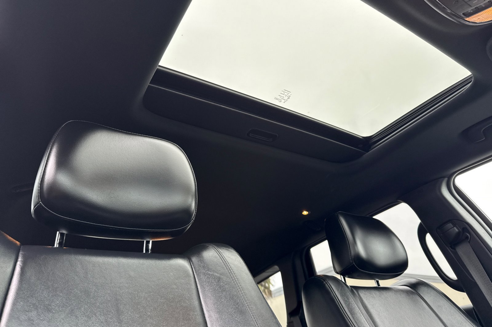 Used 2021 Jeep Grand Cherokee Limited w/ Trailer Tow Group IV image 21