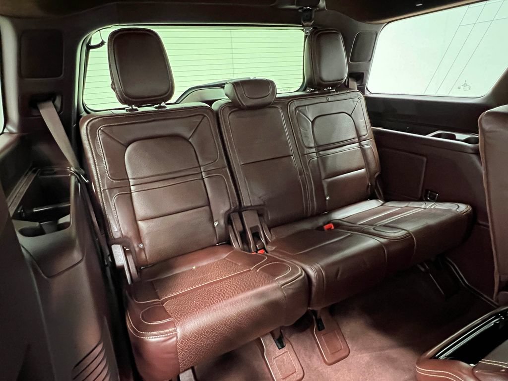 Used 2019 Lincoln Navigator Black Label w/ Cargo Package AWD/4WD image 35