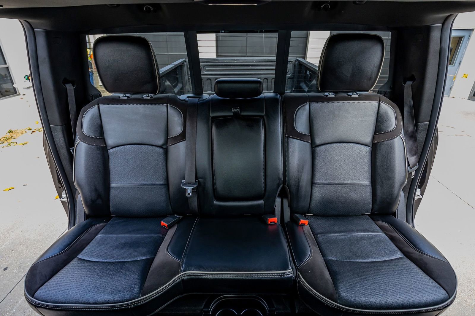 Used 2023 RAM 3500 Laramie w/ Night Edition image 35