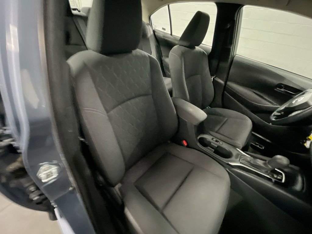 Used 2023 Toyota Corolla LE image 24