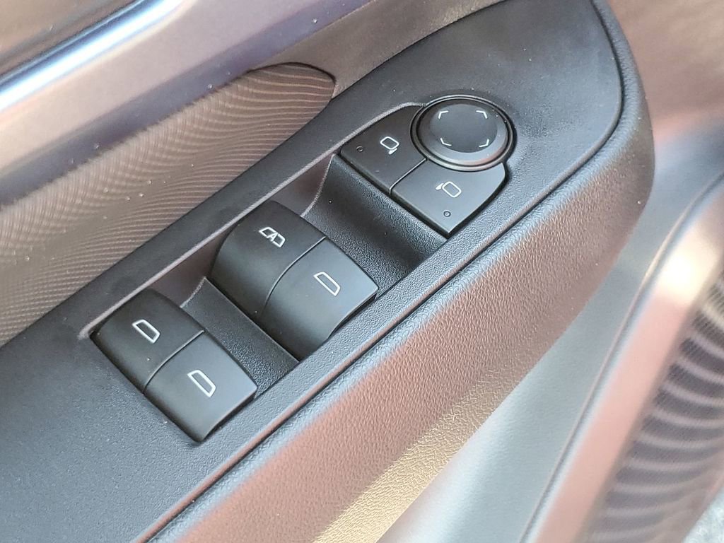 New 2026 Chevrolet Equinox EV LT FWD image 23