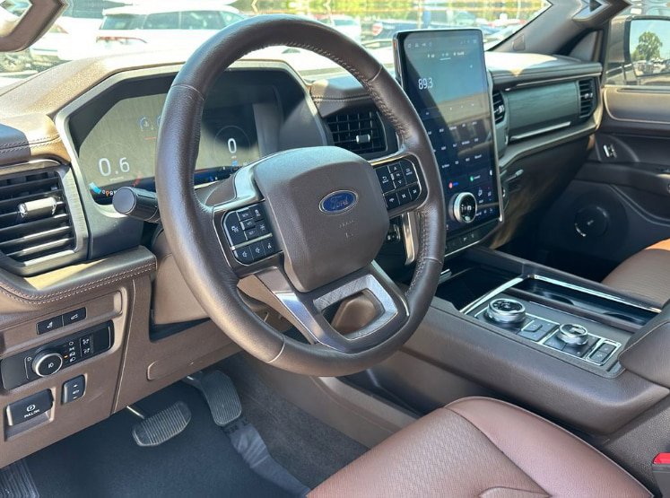 Used 2024 Ford Expedition Max King Ranch AWD/4WD image 3
