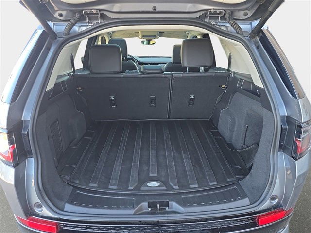 Used 2025 Land Rover Discovery Sport S image 14