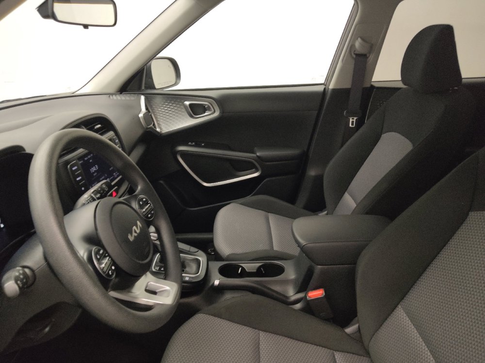 Used 2024 Kia Soul LX w/ Option Group 015 image 17