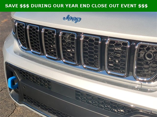 New 2024 Jeep Grand Cherokee Overland w/ Advanced Protech Group III image 19