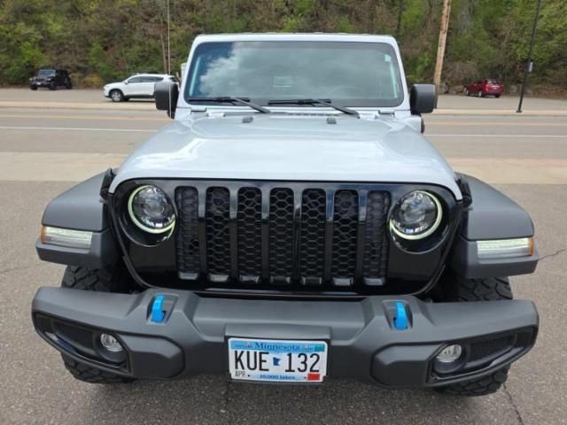 Used 2023 Jeep Wrangler Unlimited w/ Cold Weather Group AWD/4WD image 14