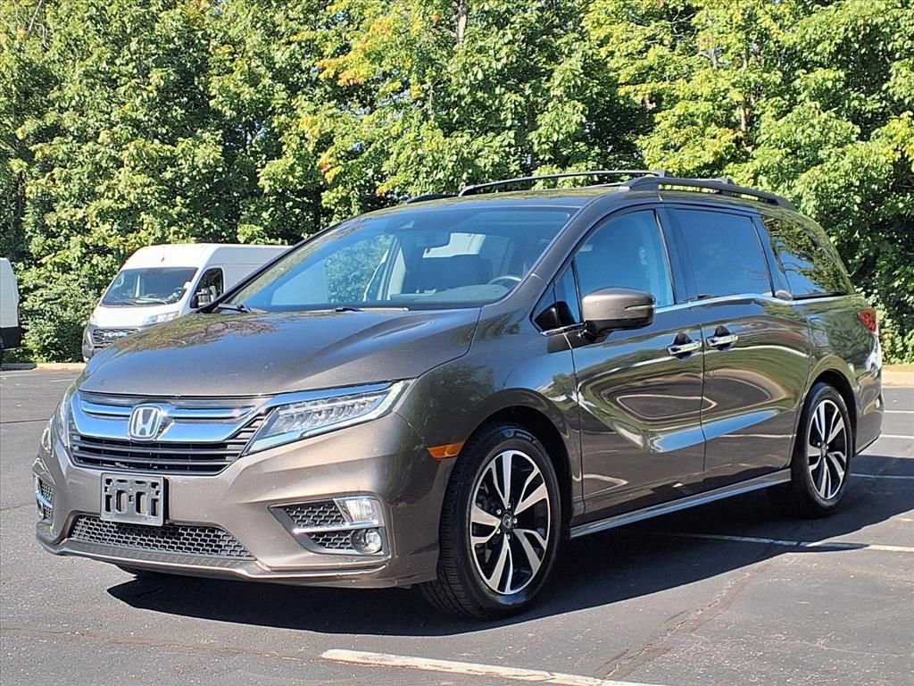 Used 2018 Honda Odyssey Elite image 2