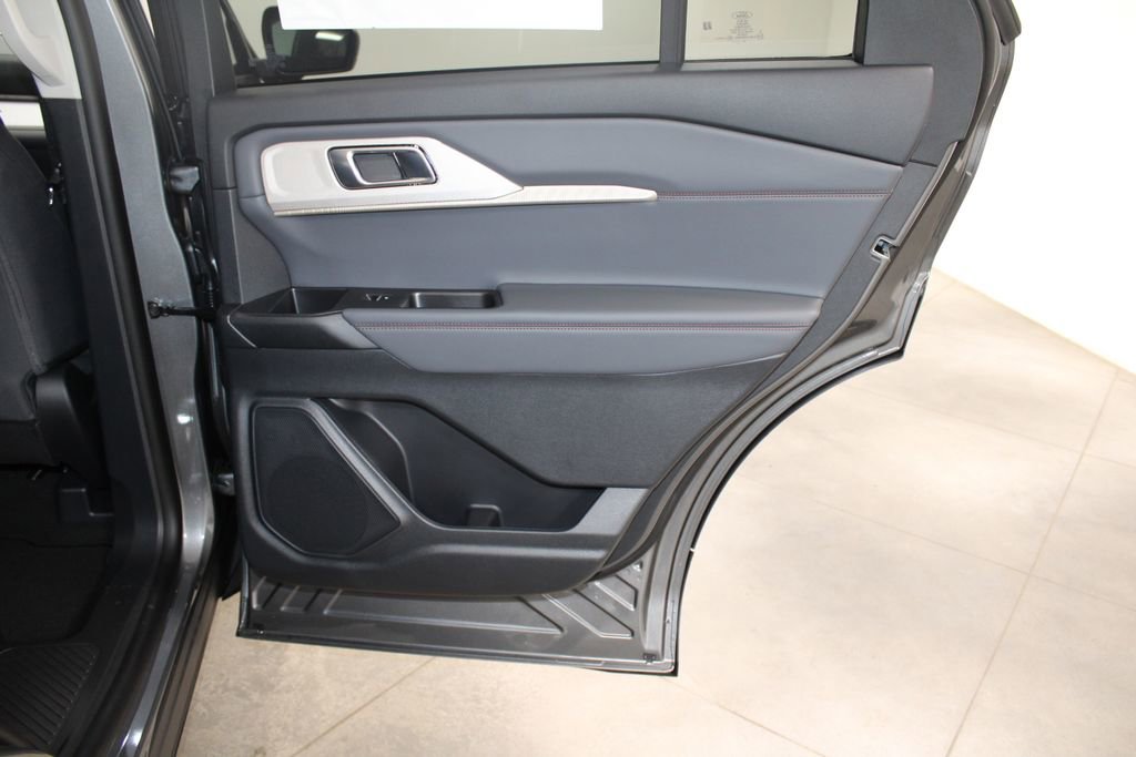 New 2026 Ford Explorer Active image 35