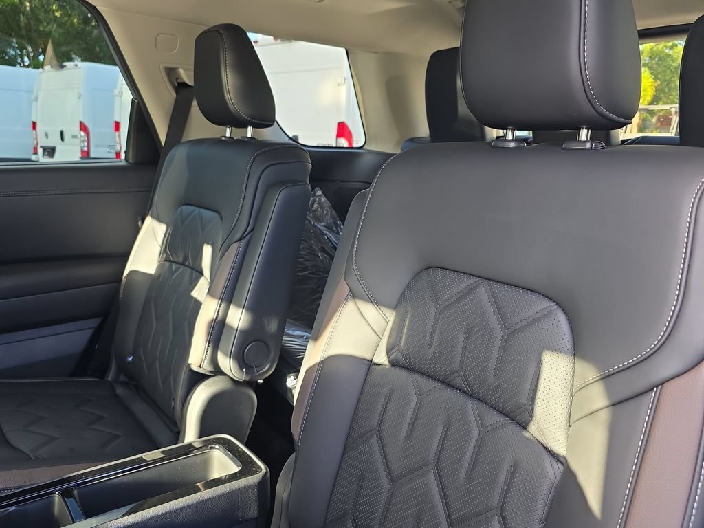 New 2026 Nissan Pathfinder Platinum AWD/4WD image 18